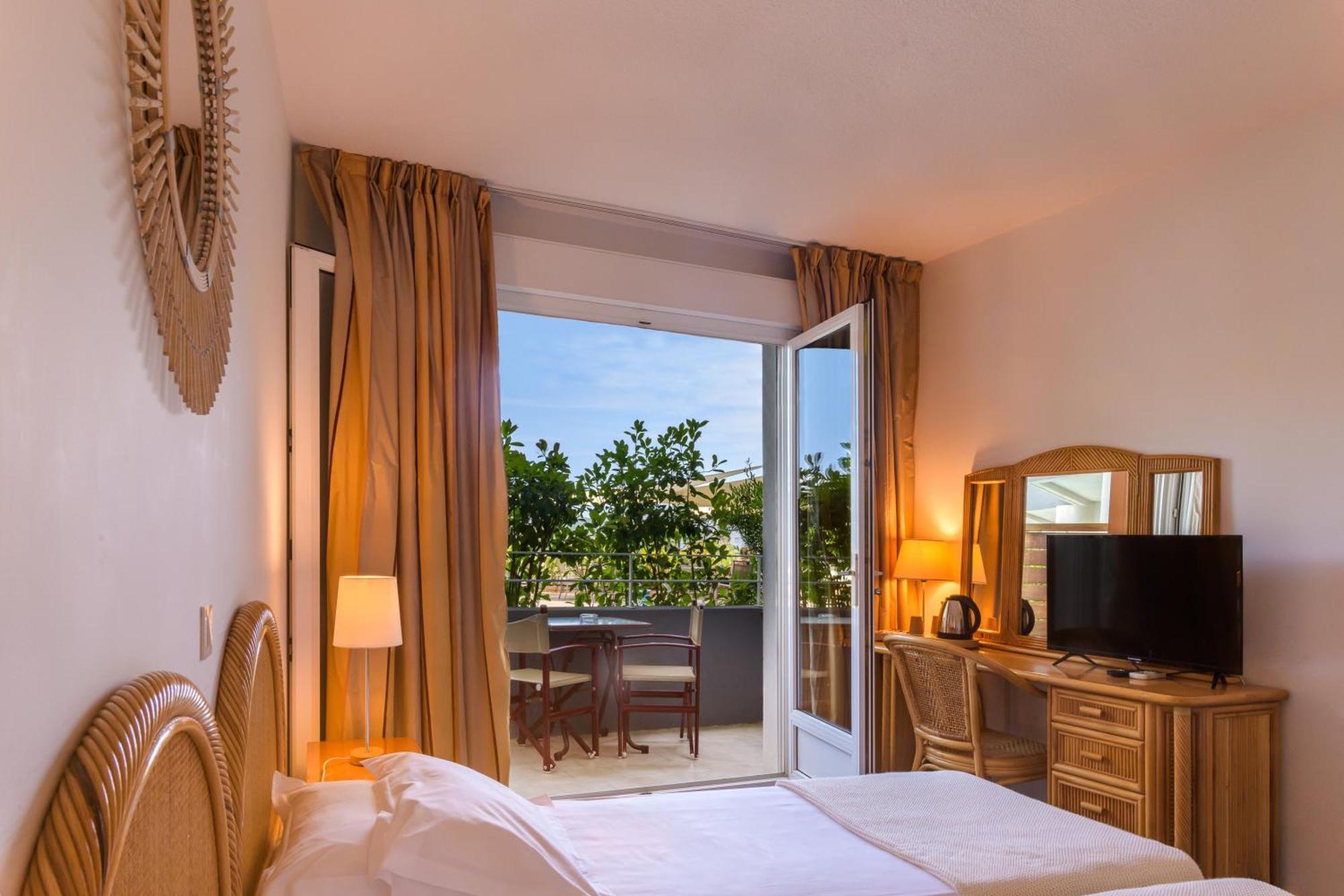 Hotel Le Tilbury Porto-Vecchio  Exterior foto